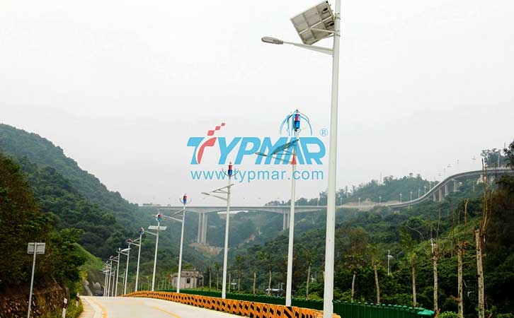 深圳碧嶺三洲田路風光互補路燈 智能發(fā)電系統(tǒng)