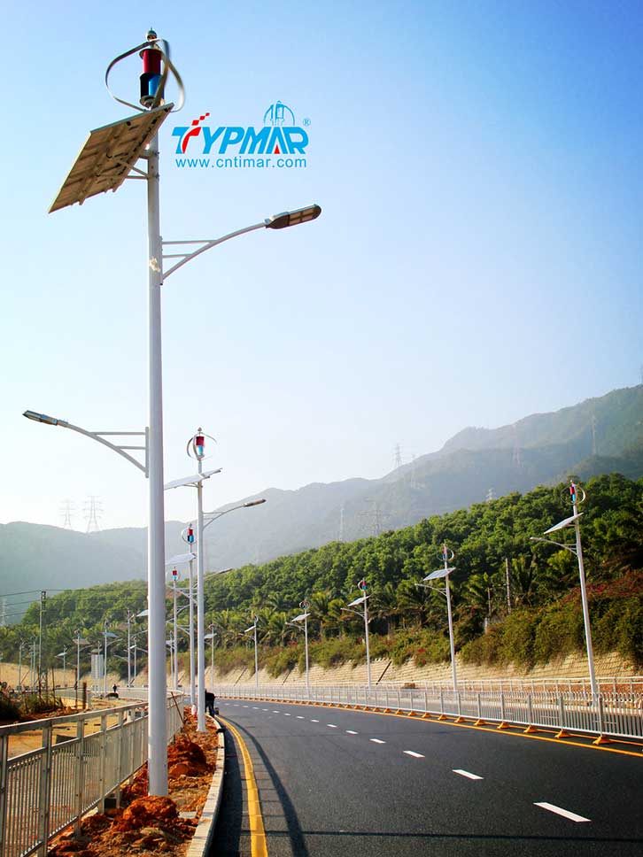 深圳大鵬鵬飛路風光互補路燈智能供電應(yīng)用