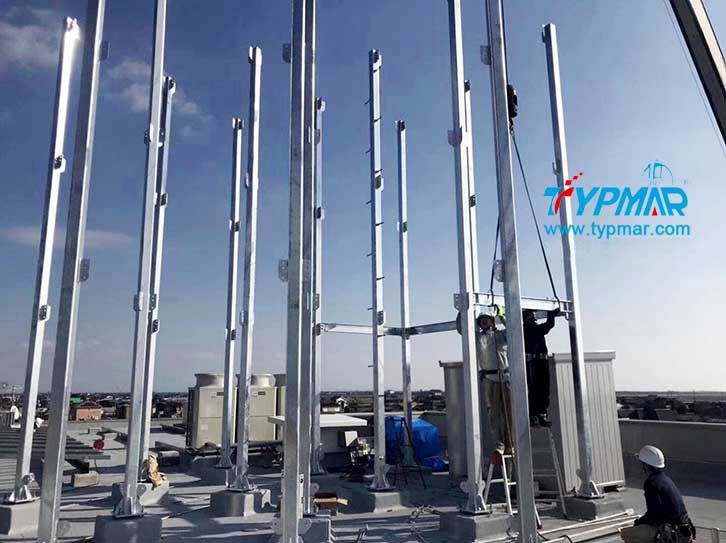 日本屋頂磁懸浮風力發(fā)電機組塔桿安裝