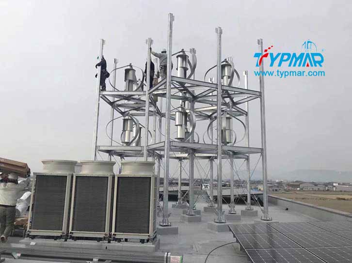 日本屋頂磁懸浮風力發(fā)電機組安裝中